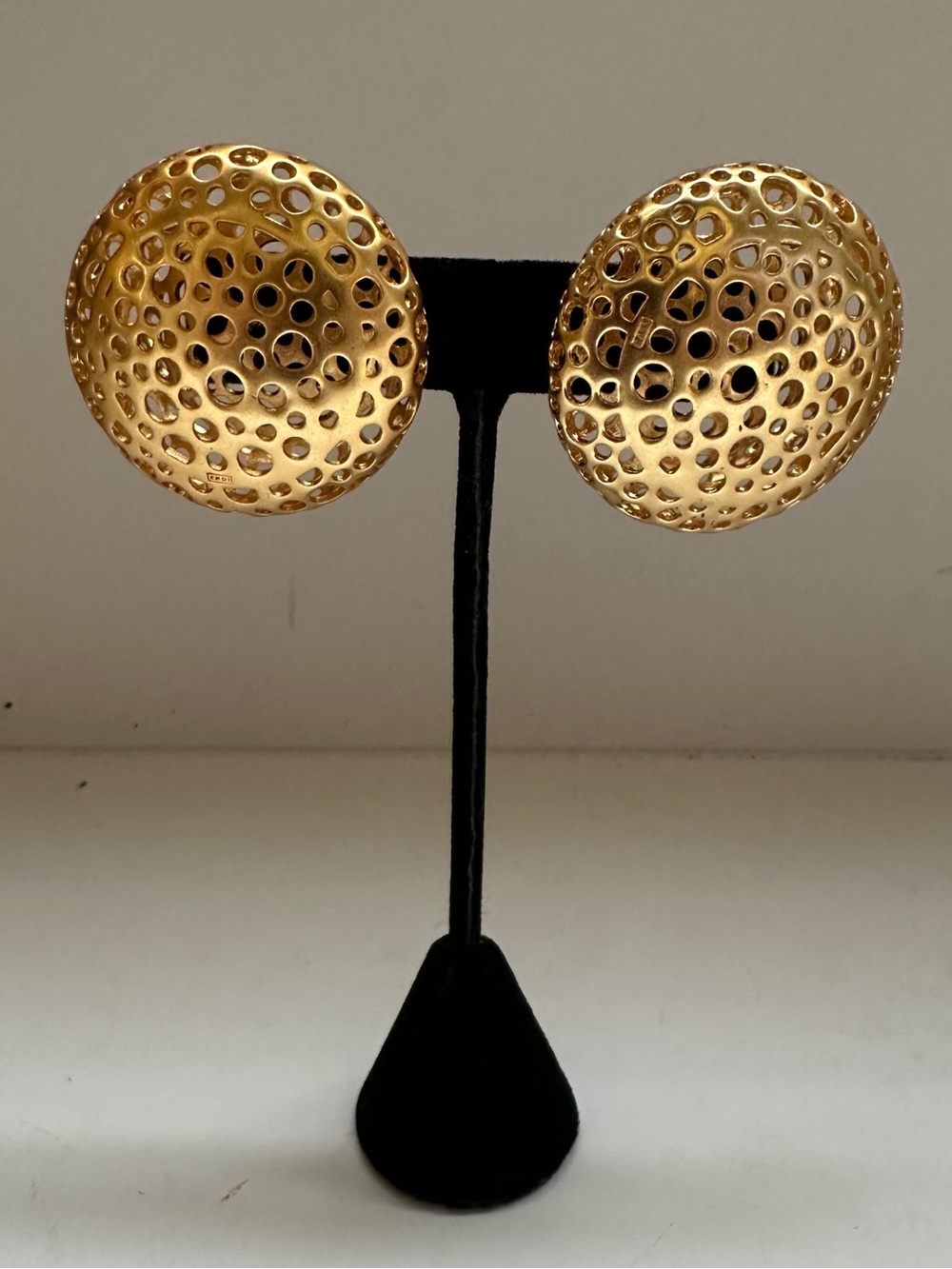 Khoi Nomi Earring NWOT